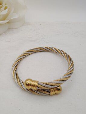 Two‑Tone Twisted Cable Cuff Bracelet Gold & Silver Tone Ribbed End Caps